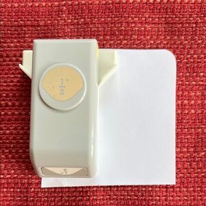 EK Success 1/2” Corner Rounder